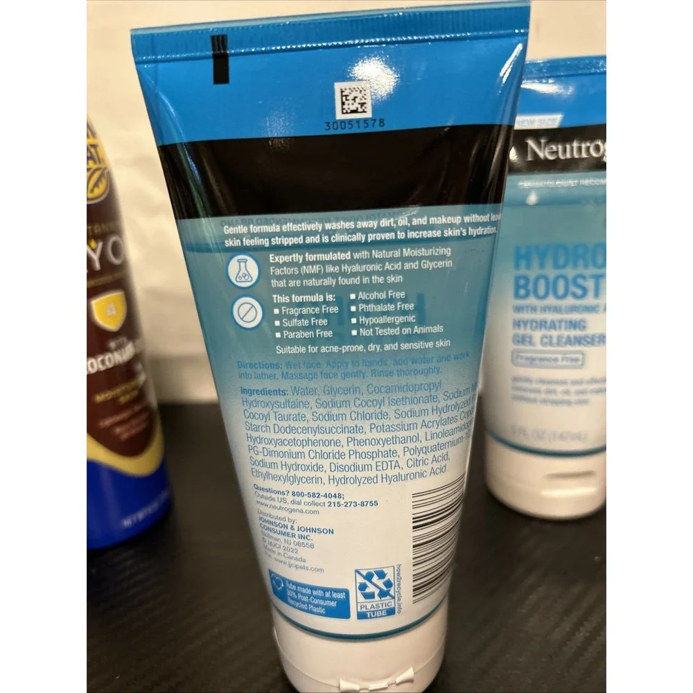 2 NEUTROGENA Hydro Boost Hydrating Gel Cleansers Fragrance Free